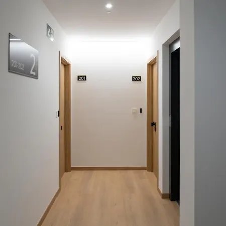 Duerming Avenida 85 Vut 아파트